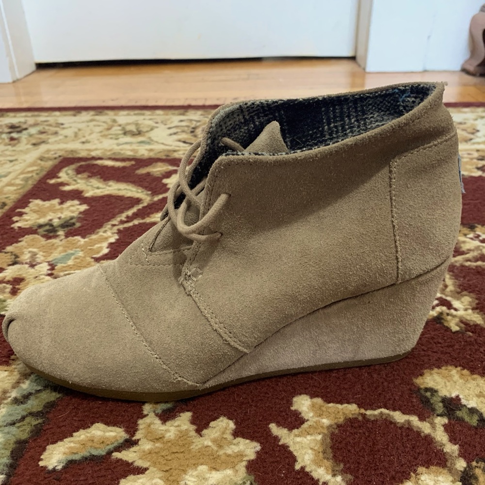 TOMS Desert Booties, Taupe, Sz 8.5